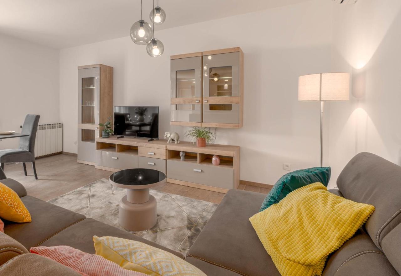 Newly Renovated Holiday Apartment Sirius 波雷奇 外观 照片